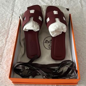 BNIB Hermes Epsom Oran Sandals - Rouge size 36.5